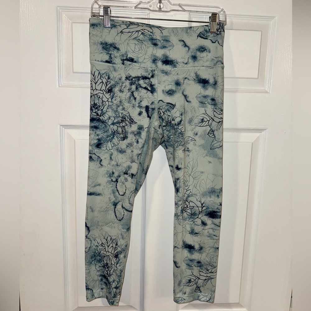 Balance Collection Athletic Women Blue Light Aqua Floral Leggings - Size L 🩵